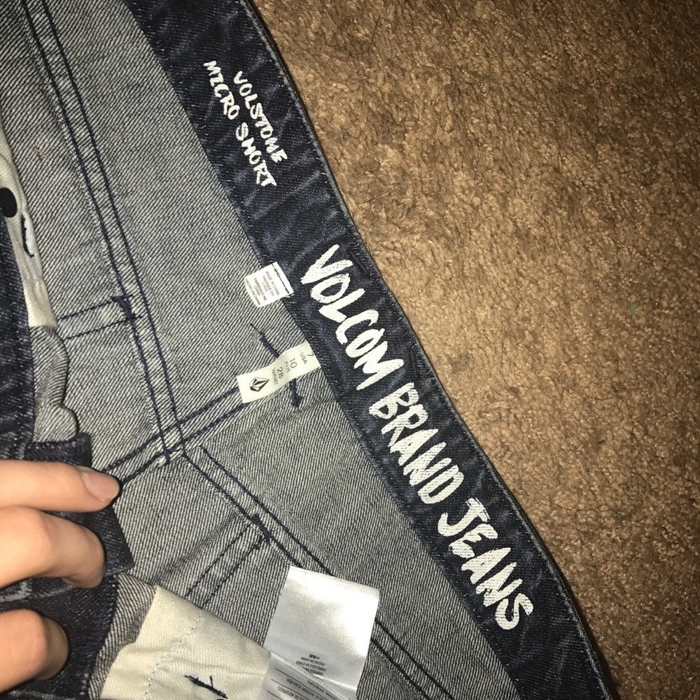 Volcom shorts